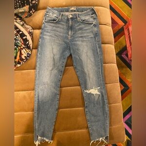 Mother skinny jeans size 27. The looker ankle step fray.